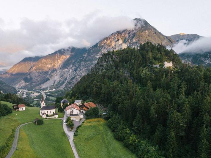 Hotel für 2 Personen, mit Garten und Ausblick, mit Haustier in Zams