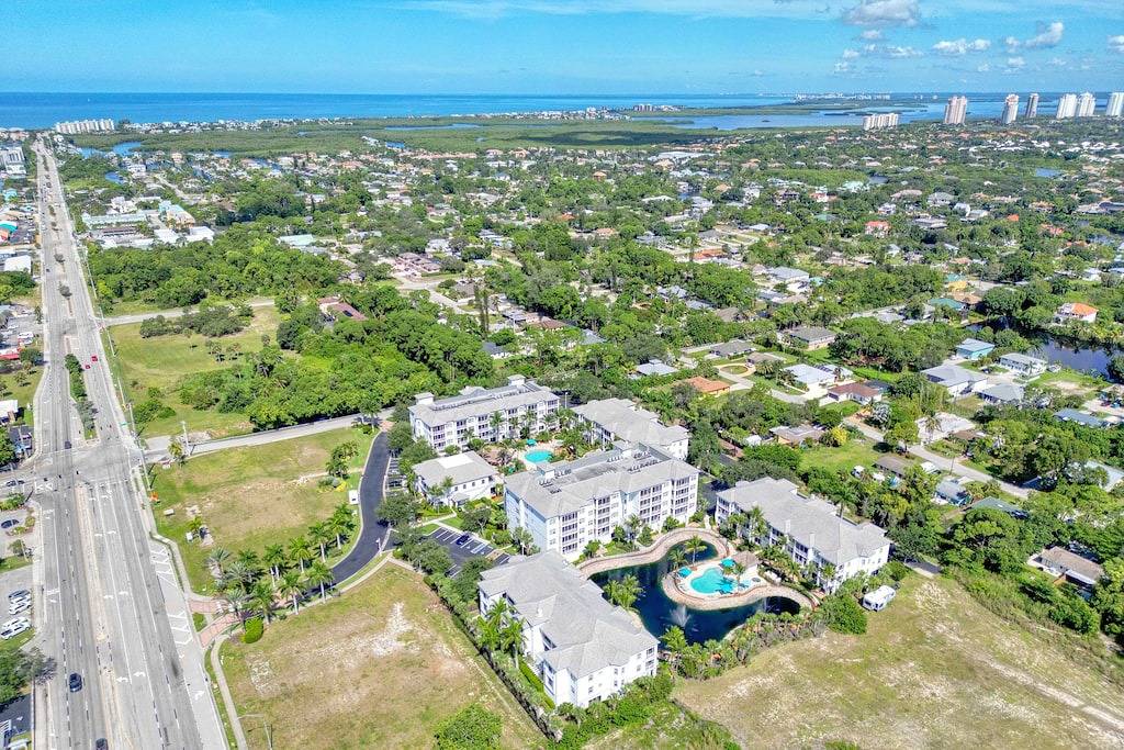 Ganze Wohnung, Schön dekoriert -Lanai erstreckt sich auf Schlafzimmer! in Bonita Bay, Bonita Springs