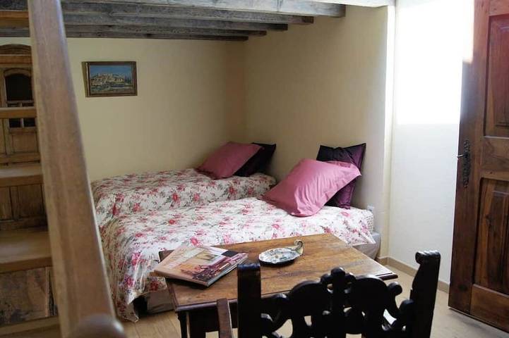 Suite Côté Jardin-Suite-Familie-Ensuite mit Bad-Gartenblick in Villeneuve-lès-Avignon, Nimes und Umgebung