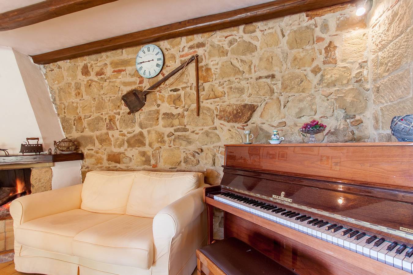 Villa voor 14 personen met tuin in Castel di Lucio, Provincie Messina