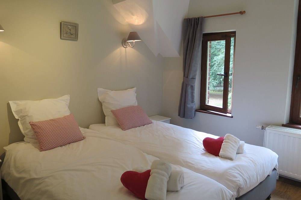 Charmant huisje met Sauna, 3 slaapkamers, 3 badkamers, kasteel afhankelijkheid, Villers-la-Ville, in Waals-Brabant