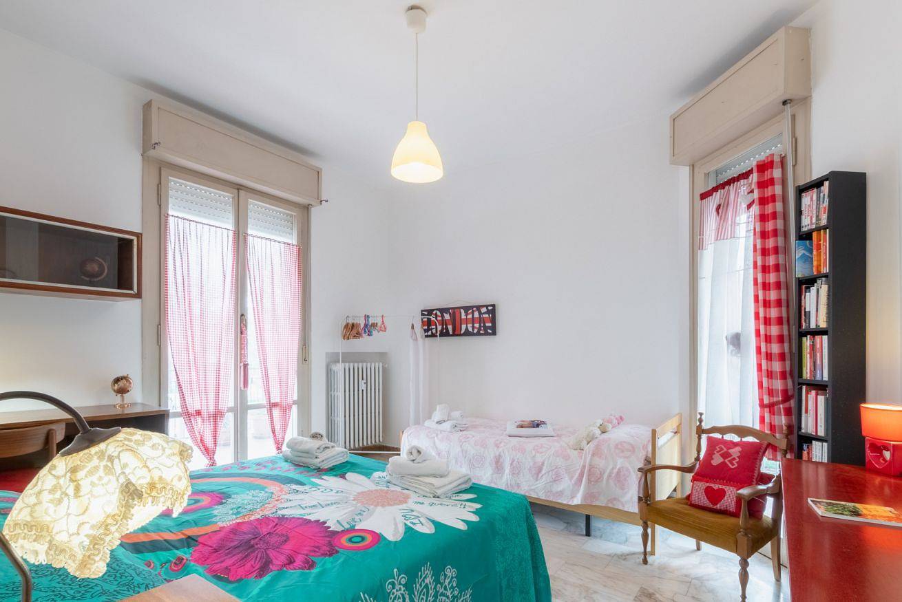 Apartamento entero, Flaminia Bright & Roomy Apartment x6 in Pésaro, Valle del Metauro