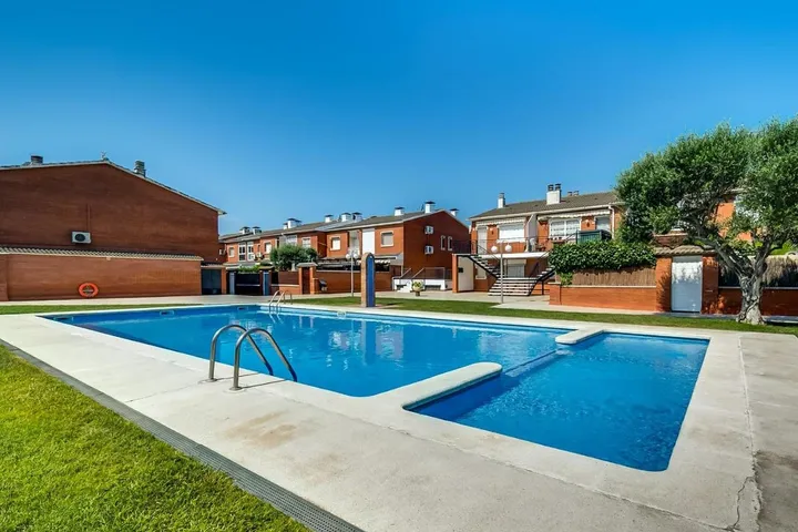 Maison de vacances pour 8 personnes, avec piscine et jardin - 1