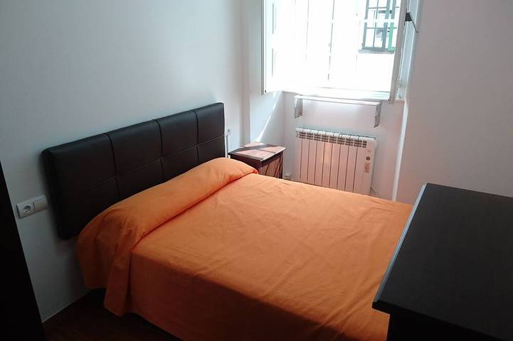 Entire apartment, 1 Historic center apartment, 200 mtrs cathedral in Santiago de Compostela, La Coruña Province