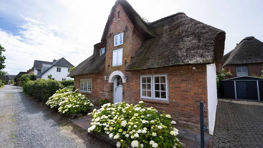Ferienhaus für 4 Personen, mit Terrasse und Garten - 1