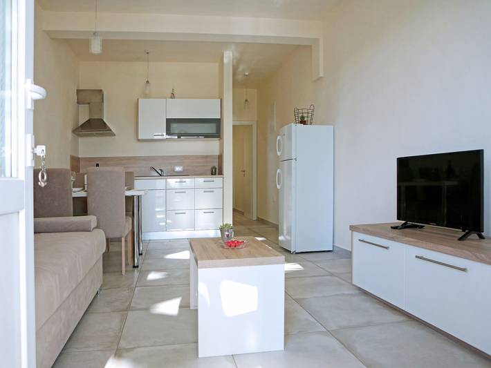 Ganze Wohnung, Ferienwohnung für 2 Personen mit Garten in Ljubač (Dalmatien), Zadar