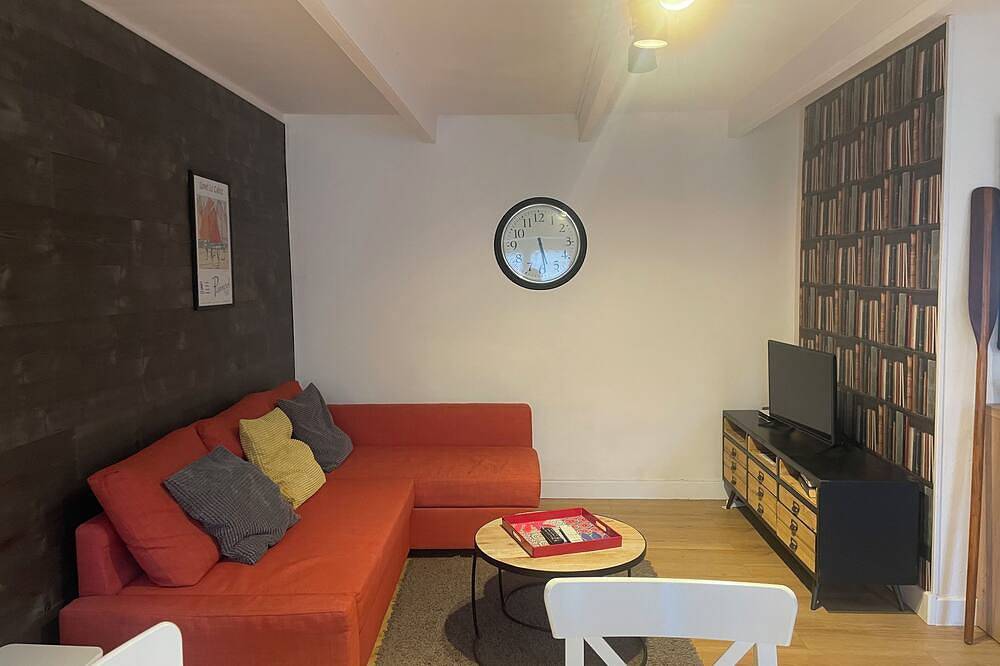 Petite maison de pêcheur à Paimpol au bord de l'eau. in Paimpol, Côte de Goëlo