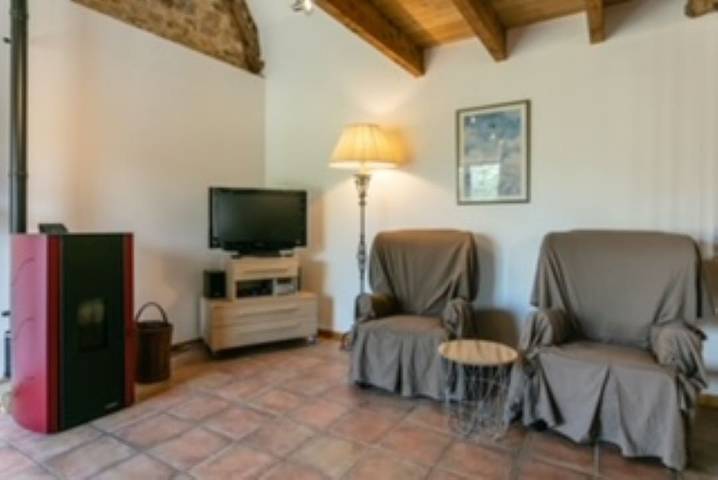 Gîte pour 4 personnes, avec terrasse ainsi que jardin et piscine à Payrac - 4