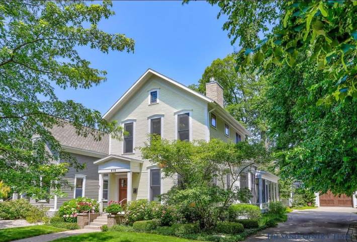 Vacation rental for 10 people, with terrace and yard in Grand Haven