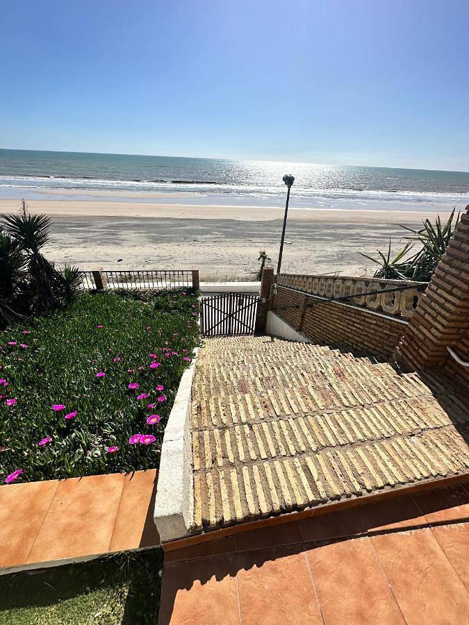Apartamento para 6 personas, con Balcón y Terraza además de Jardín y Vistas en Parque nacional y natural de Doñana