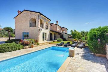 Villa for 8 People in Rovinjsko Selo, Rovinj, Photo 4