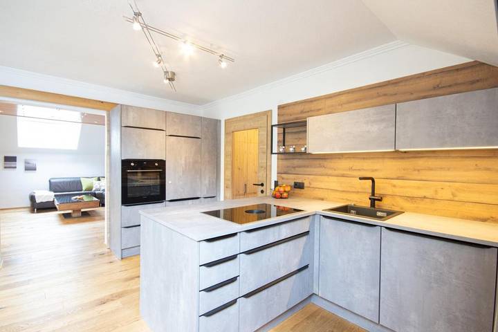 Ferienwohnung für 6 Personen, mit Balkon und Terrasse sowie Ausblick in Zederhaus