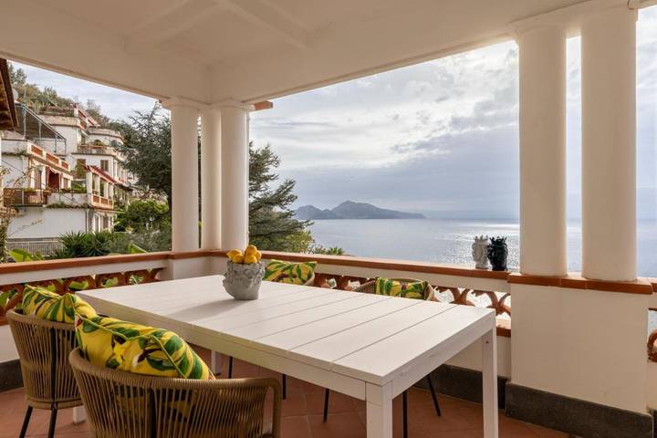 B&b per 2 persone, con Terrazza e Giardino nonché Panorama a Massa Lubrense
