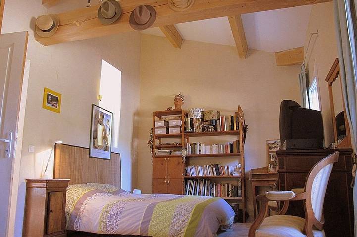 Location de vacances pour 12 personnes, avec jardin et terrasse à Junas - 2