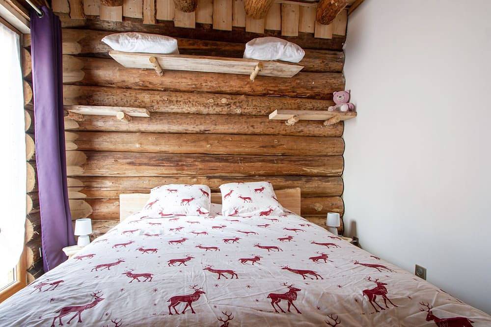 Nature Retreat: Cozy 6-Person Chalet Near Gérardmer - Hiking, Skiing & Baby-Friendly in Anould, Saint-Dié-des-Vosges