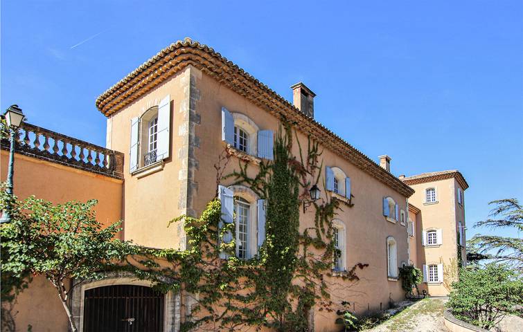 Maison de vacances pour 15 personnes, avec Terrasse ainsi que Jardin et Piscine à Apt