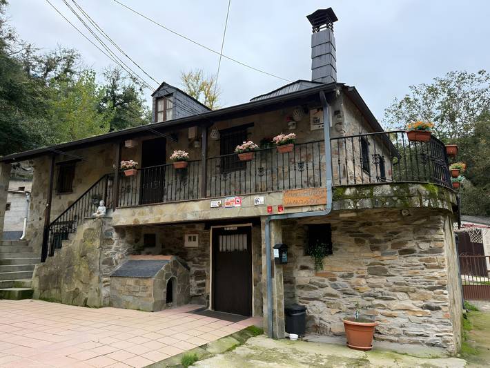 Casa rural para 6 personas, con jacuzzi y jardín en El Bierzo - 4