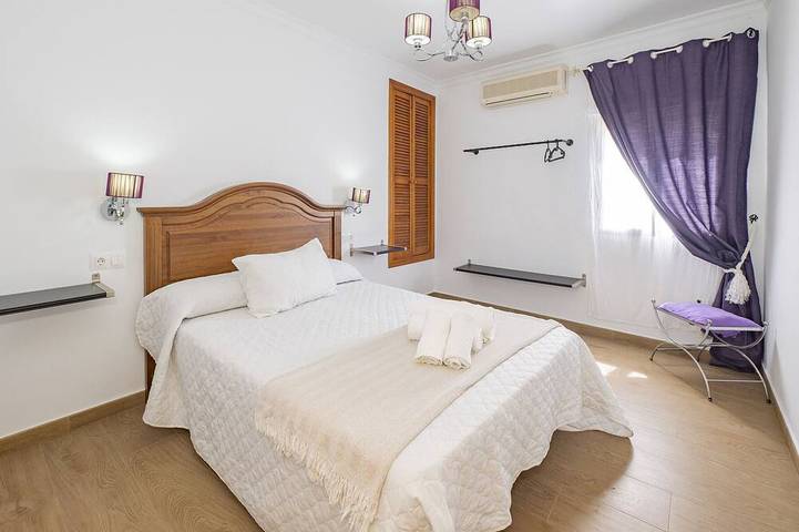 Cubo's Casa Camino del Cantinero / wifi gratis / aire acondicionado in Ardales, Provincia de Málaga