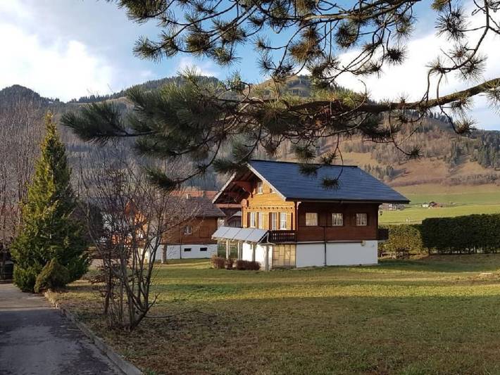 Location de vacances pour 4 personnes, avec jardin, animaux acceptés dans Charmey