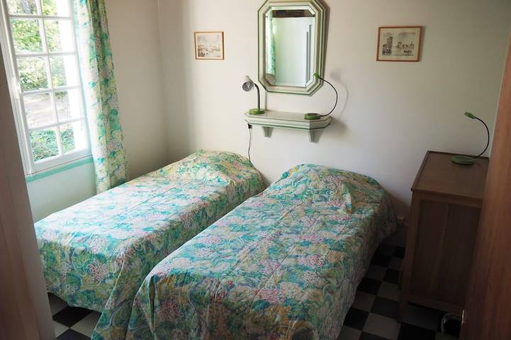Villa Under The Pins 100 M From The Beach 12 People in La Tranche-sur-Mer, Vendée