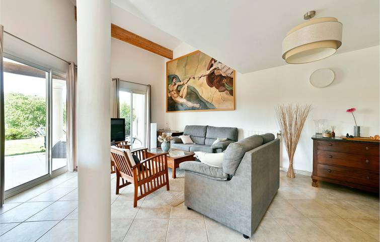 Location de vacances pour 6 personnes, avec terrasse à Nîmes - 3