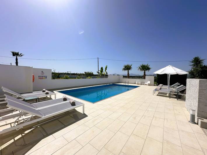 Location de vacances pour 10 personnes, avec vue et jardin ainsi que vue sur l’océan et terrasse dans Cos - 4