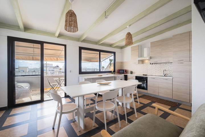 Location de vacances pour 9 personnes, avec balcon, animaux acceptés à Torre Lapillo - 2