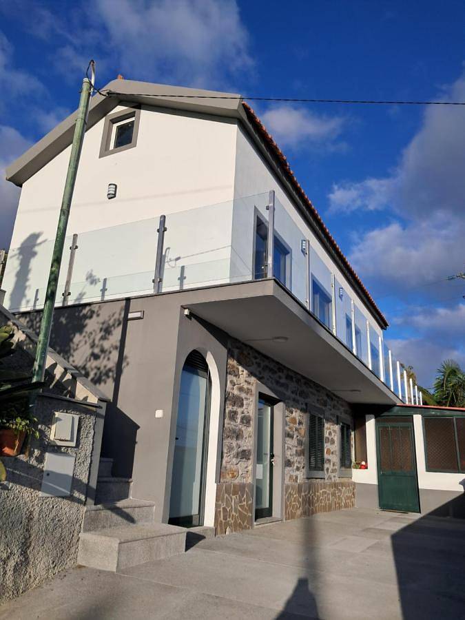 Casa de férias para 2 pessoas, com jardim e vista em Camacha