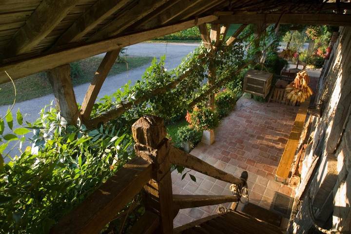 Location de vacances pour 10 personnes, avec Terrasse et Jardin ainsi que Vue sur le lac et Vue à Saint-Étienne-sur-Reyssouze