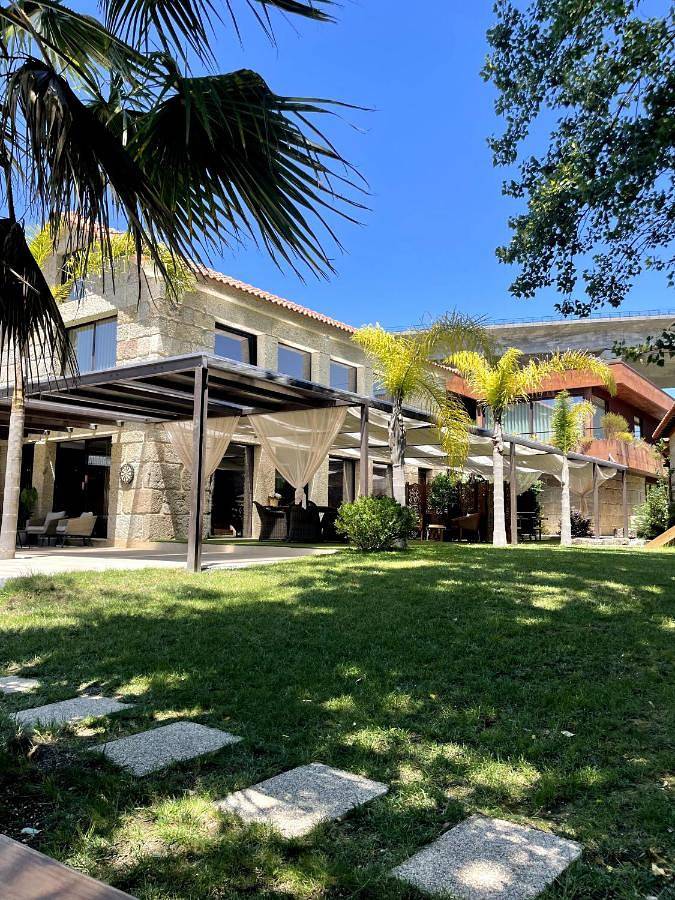 Parque de vacaciones para 2 personas, con piscina además de jardín y vistas en Distrito de Braga - 4