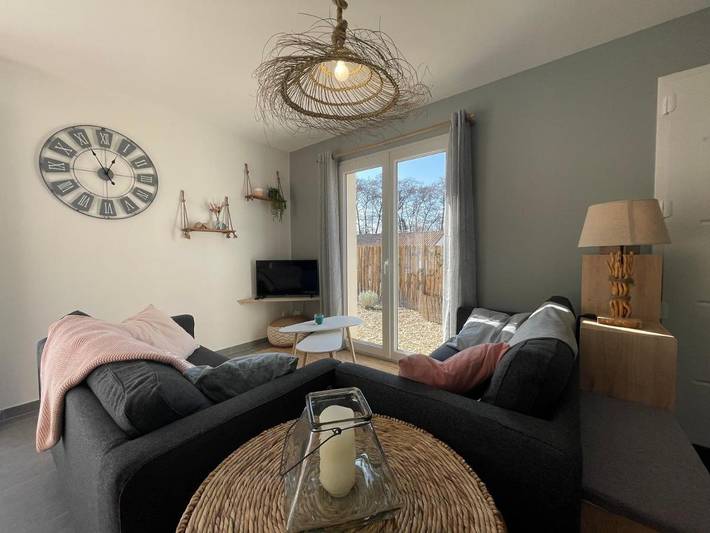 Location de vacances pour 4 personnes, avec Terrasse ainsi que Jardin et Vue à Poiroux