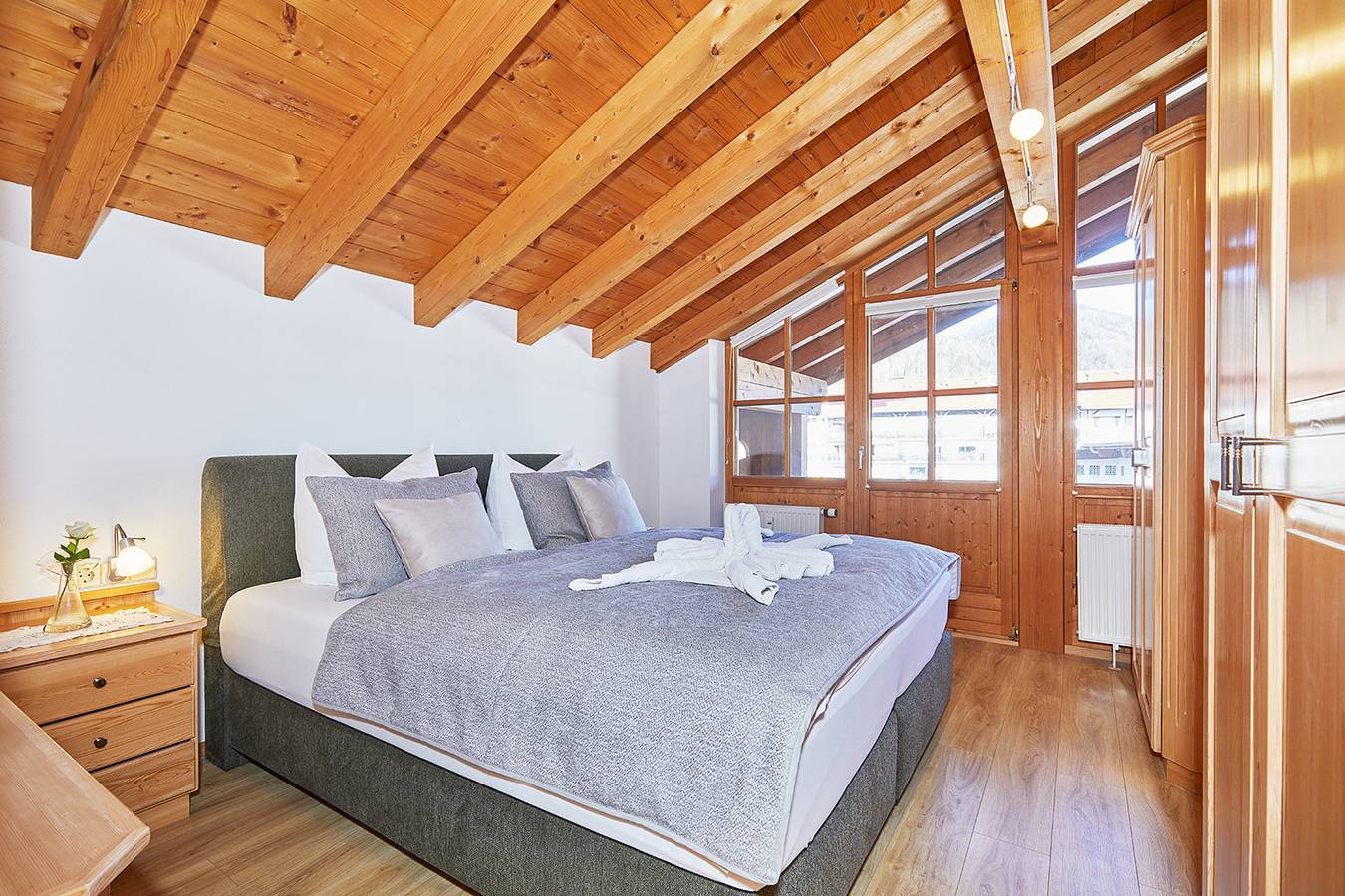 Ganze Ferienwohnung, Chalet Weißlofer - Komfortable Zwei-Raumwohnung mit Balkon in Reit im Winkl, Bayerische Alpen