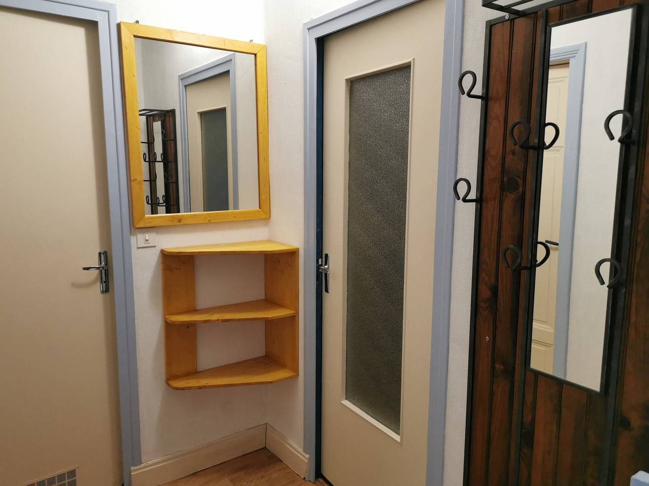 Appartement entier, Appartement 4 pers, 1er étage, Wi-Fi, La Bourboule in La Bourboule, Parc naturel régional des Volcans d'Auvergne