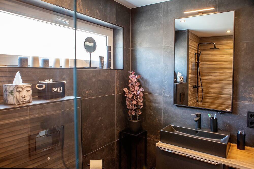 Novo Mestoexklusive Wellnesswohnung am Eltenberg mit Sauna und Gym in Elten, Emmerich