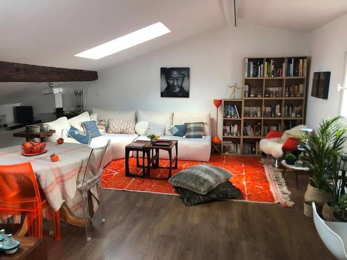 Gîte pour 2 personnes, avec vue dans Theatre Femina