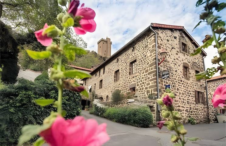 Location de vacances pour 2 personnes, avec Jardin en Haute-Loire