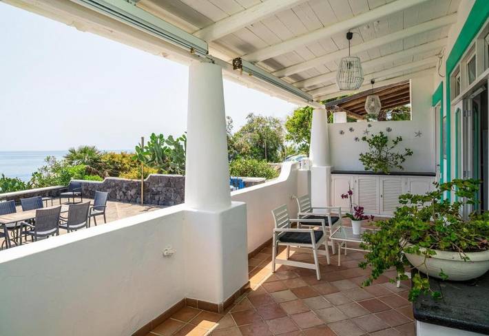 Location de vacances pour 7 personnes, avec jardin et vue dans Stromboli - 2