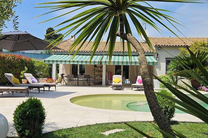 Villa für 8 Personen, mit Garten und Whirlpool
