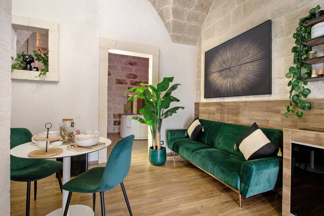 Appartamento intero, Appartamento 'Angelsuite' con Wi-Fi e aria condizionata in Fasano, Salento