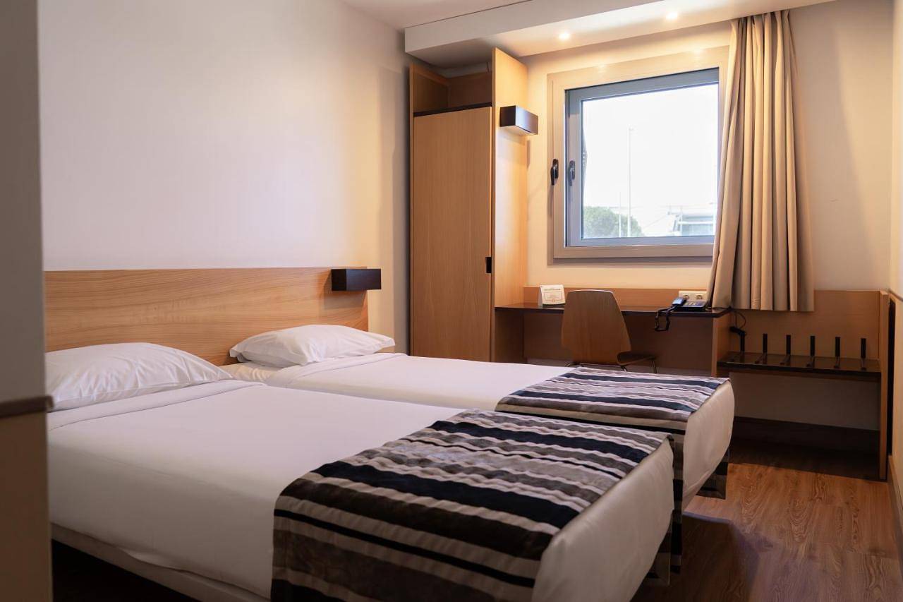 Double Room with Extra Bed in Moreira, Distrito do Porto