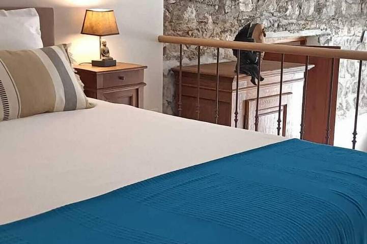 Gîte pour 2 personnes, avec terrasse ainsi que piscine et jardin à Barret-sur-Méouge - 2