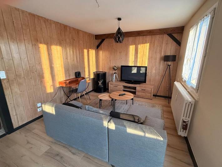 Gîte pour 8 personnes, avec Balcon et Terrasse à Saint-Laurent-en-Grandvaux - 2