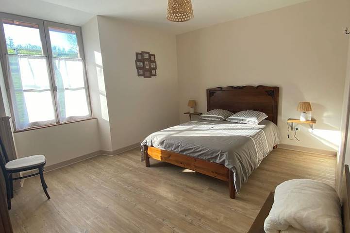 Location de vacances pour 4 personnes, avec jardin à Miribel-les-Échelles - 2