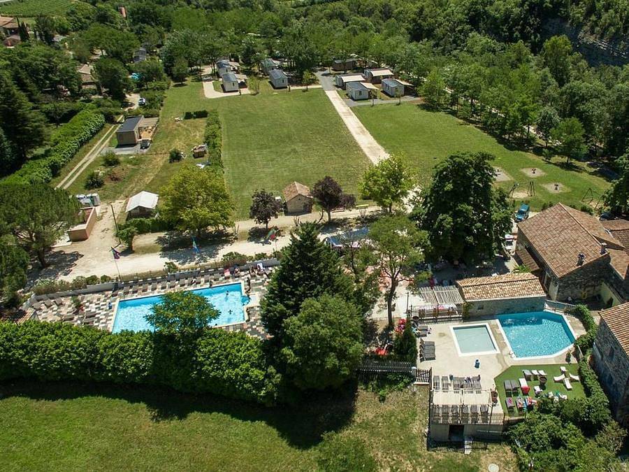 Camping Medrose - Mobilhome 6 personas - Comfort Xl | 2 Dormitorios | 4/6 Pers. | Terraza elevada | Aire acondicionado in Saint-Thomé, Privas