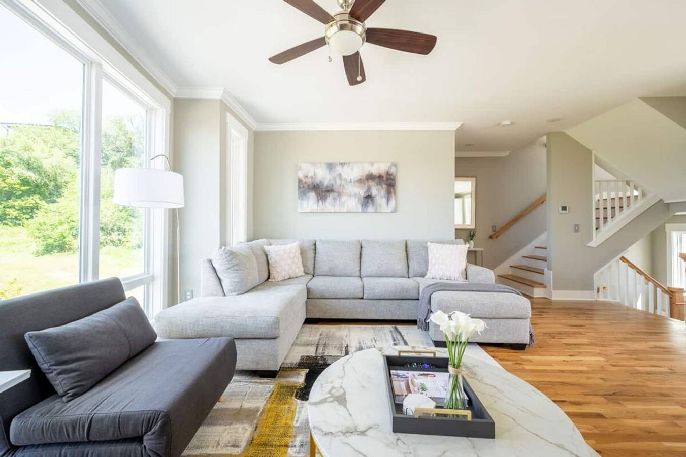 Entire apartment, 10 Min to Dt - Rooftop, Garage, Firepit, W&D in Nashville, Tennessee