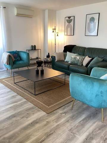 Location de vacances pour 7 personnes, avec vue et jardin, animaux acceptés à Patrimonio