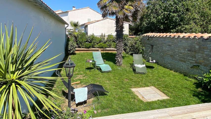 Gîte pour 6 personnes, avec jardin à Loix - 3