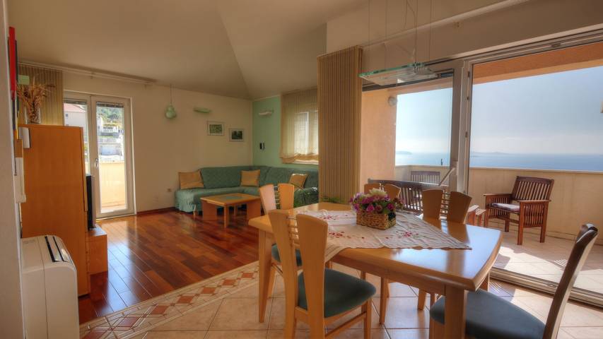 Holiday rental for 3 people, with Ocean view in Mlini