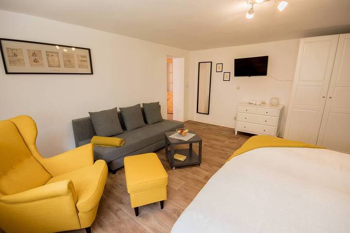 Ferienwohnung für 3 Personen, mit Terrasse und Garten sowie Pool in Vogelsang-Warsin - 3
