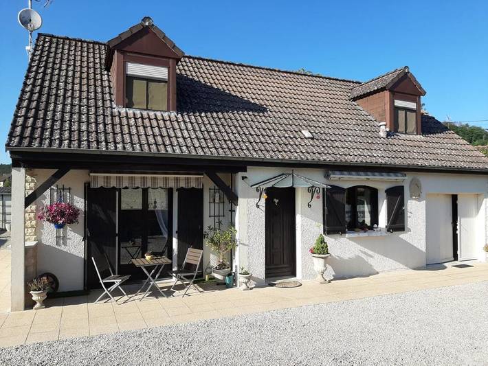 Location de vacances pour 6 personnes, avec Terrasse ainsi que Jardin et Vue dans Ancy-le-Libre